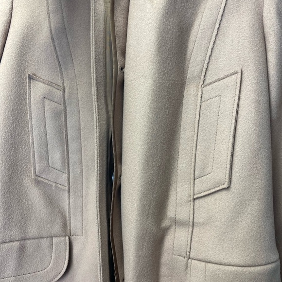 Saks Fifth avenue wool coat size 6 - Picture 8 of 16